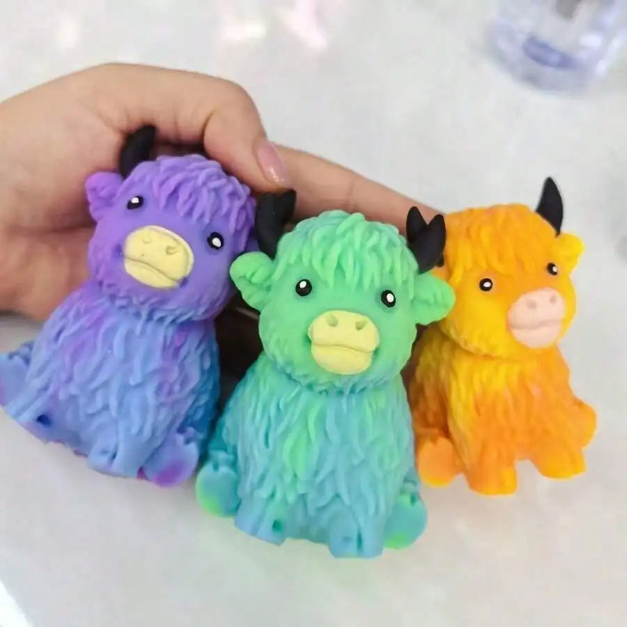 Highland Cow Slow-Rebound Squishy Toy, Random Color